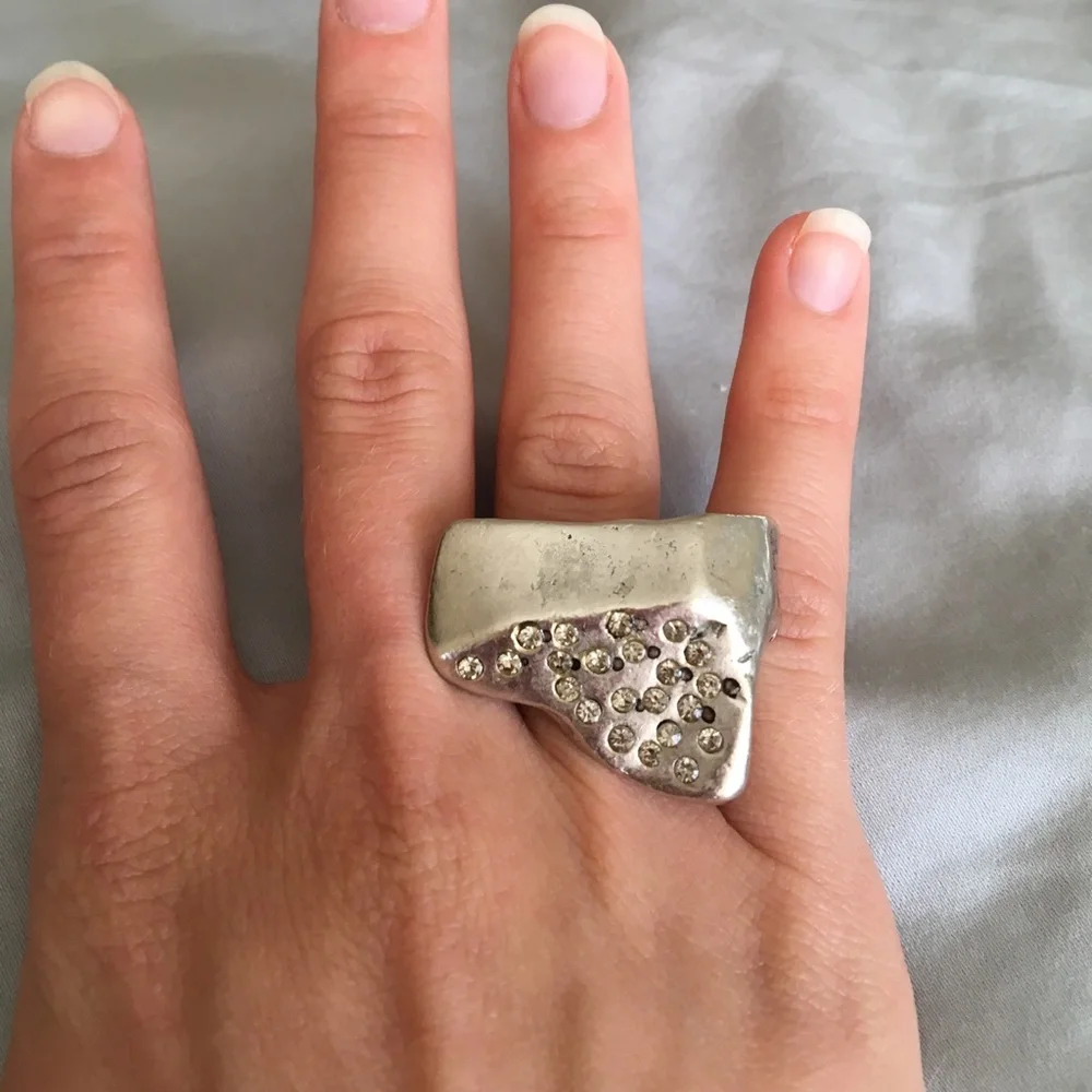Paige Novick Distressed Silver Crystal Statement Ring | Size 7
